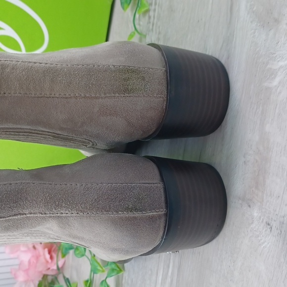 Sam Edelman Bronson Putty Suede Boots NIB - Picture 5 of 15